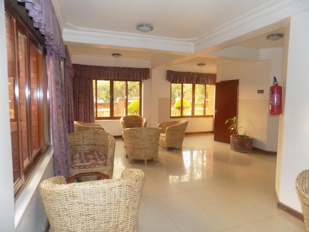 Kayegi Hotel Mbale Экстерьер фото