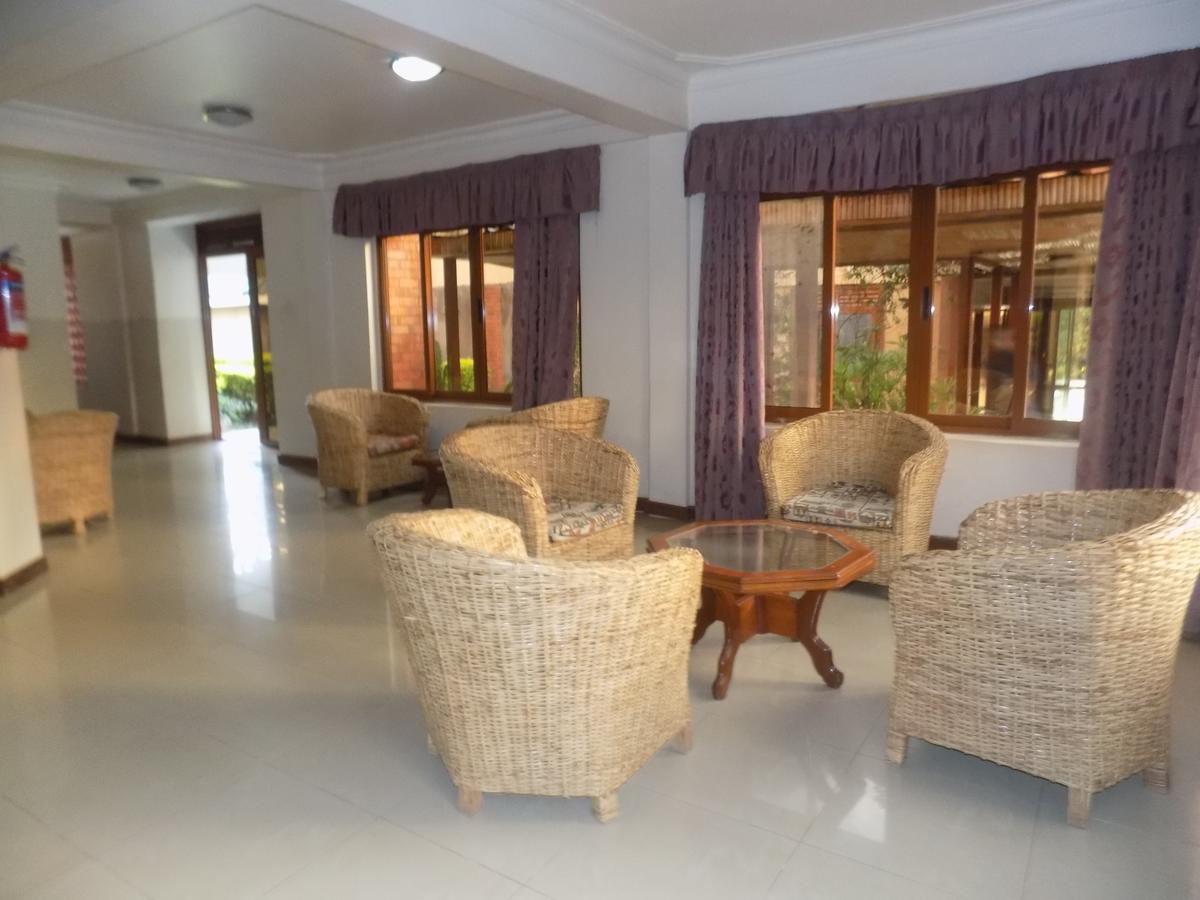 Kayegi Hotel Mbale Экстерьер фото