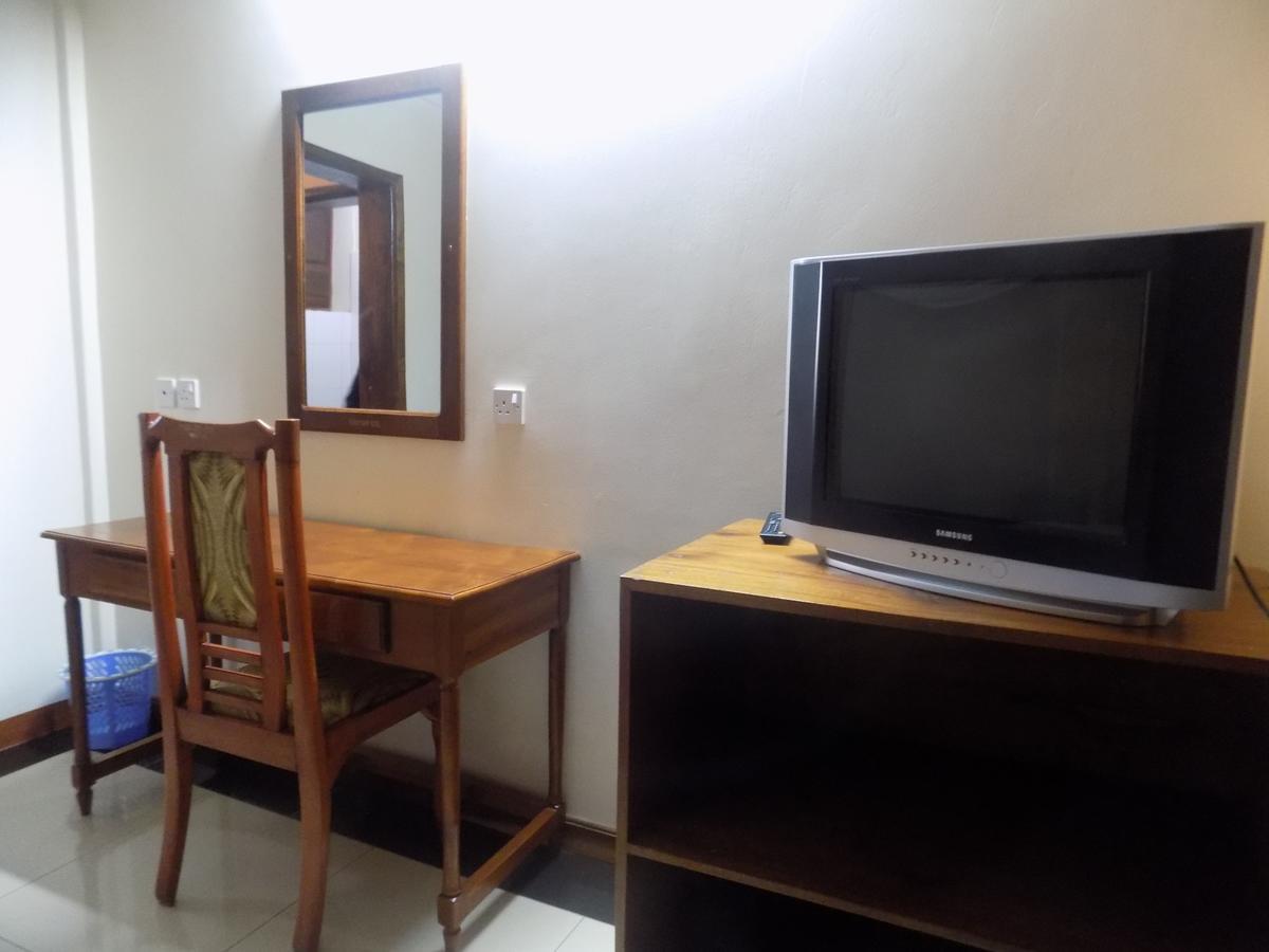 Kayegi Hotel Mbale Экстерьер фото