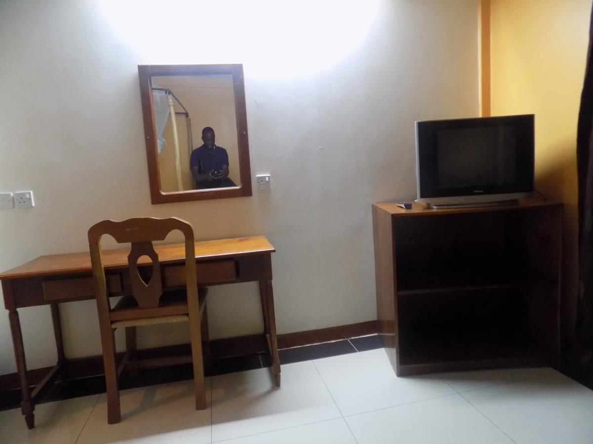 Kayegi Hotel Mbale Экстерьер фото