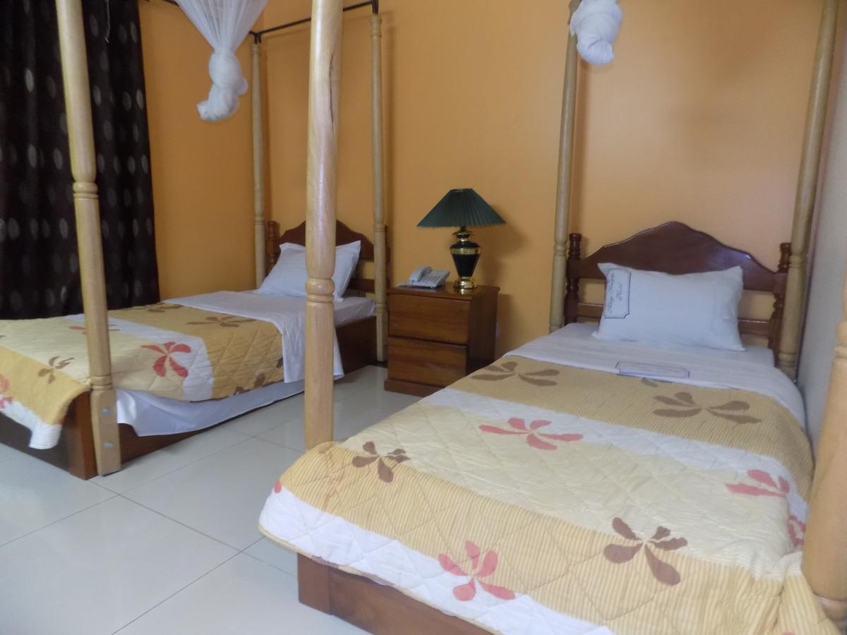 Kayegi Hotel Mbale Экстерьер фото