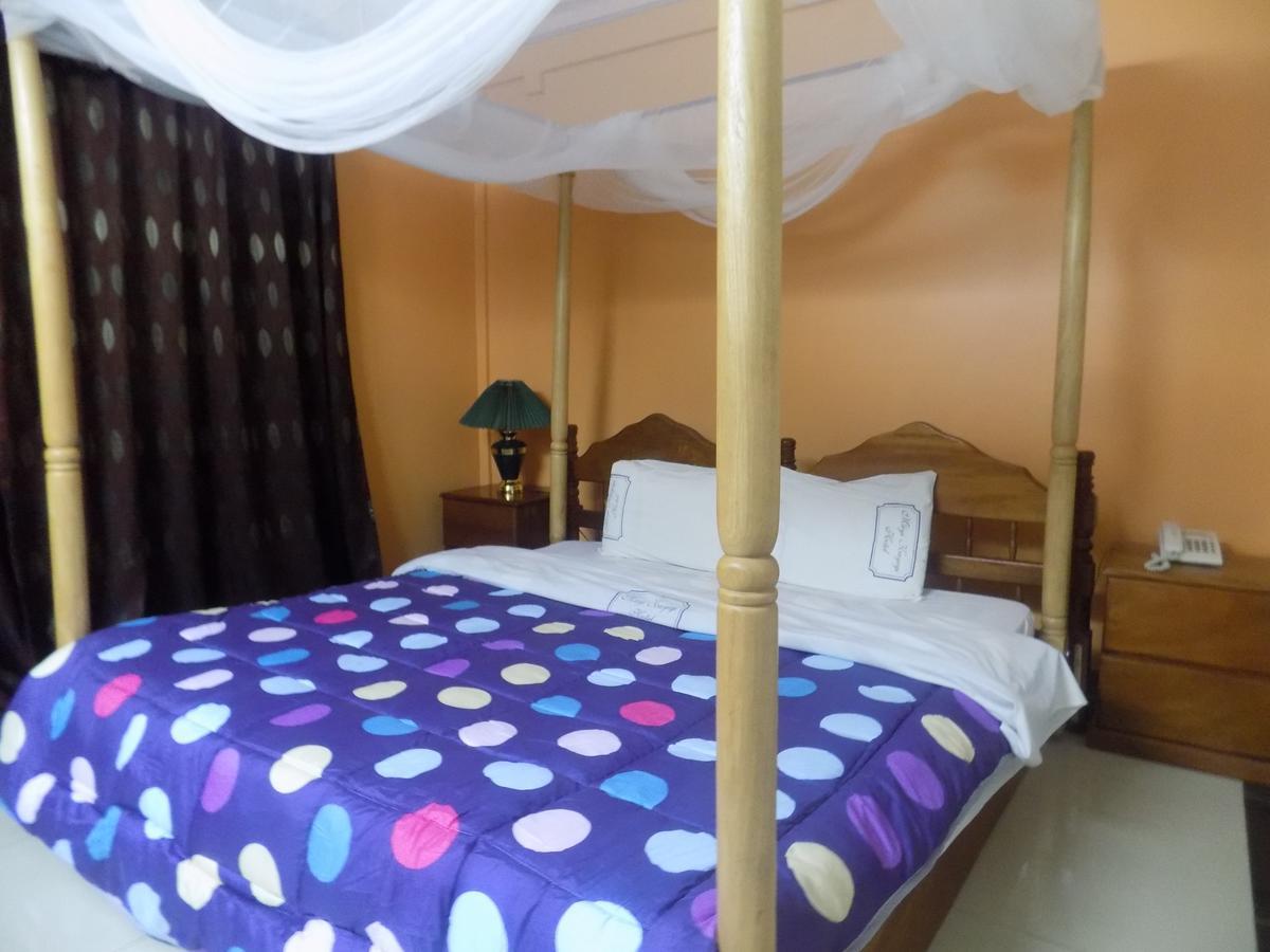 Kayegi Hotel Mbale Экстерьер фото