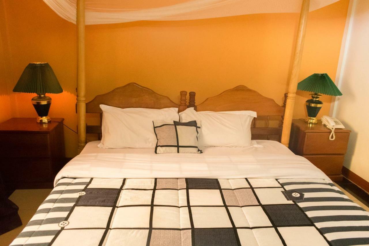 Kayegi Hotel Mbale Экстерьер фото