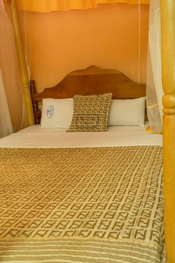 Kayegi Hotel Mbale Экстерьер фото
